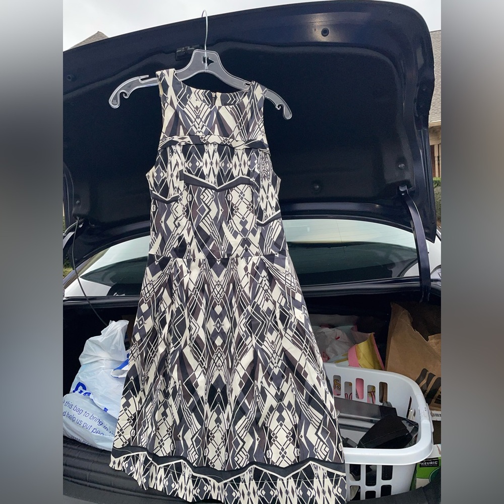 Cue Monochrome Geometric Dress